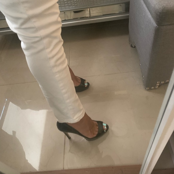 Miu Miu Black Patent - Picture 6 of 7